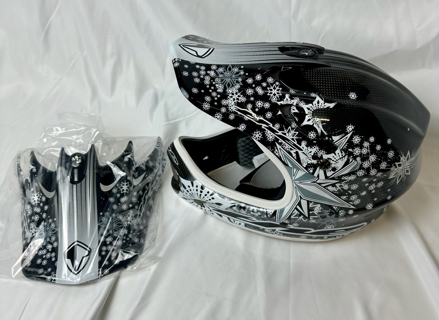 T.H.E Frost Helmet Carbon BMX Mountain Biking Extra Visor
