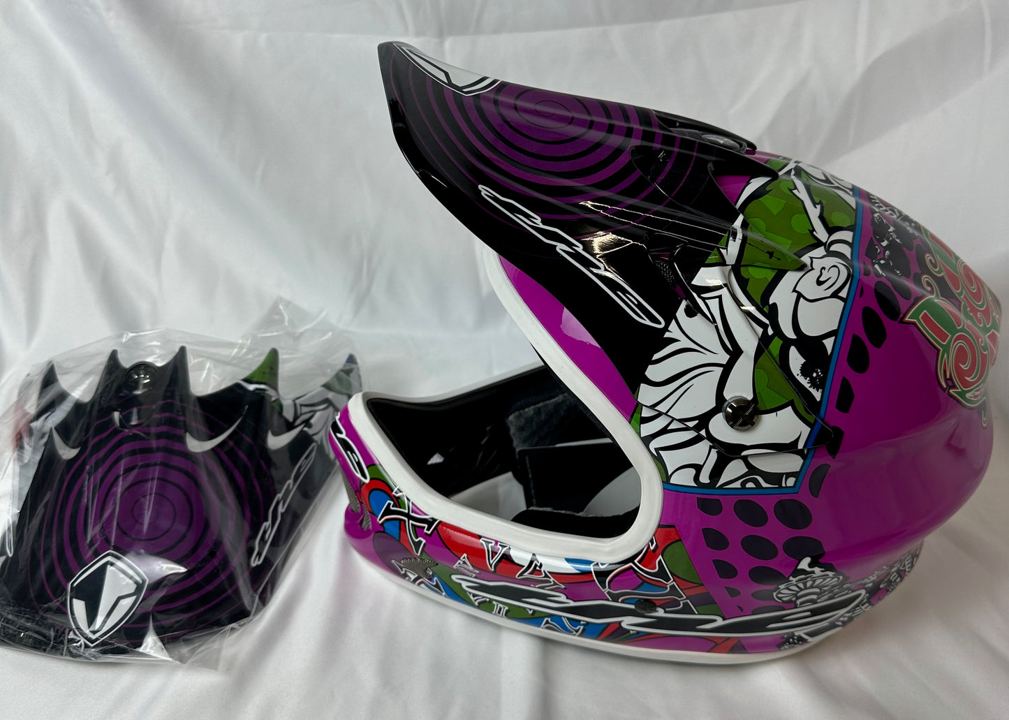 T.H.E. Fantasy composite full face mountain bike helmet