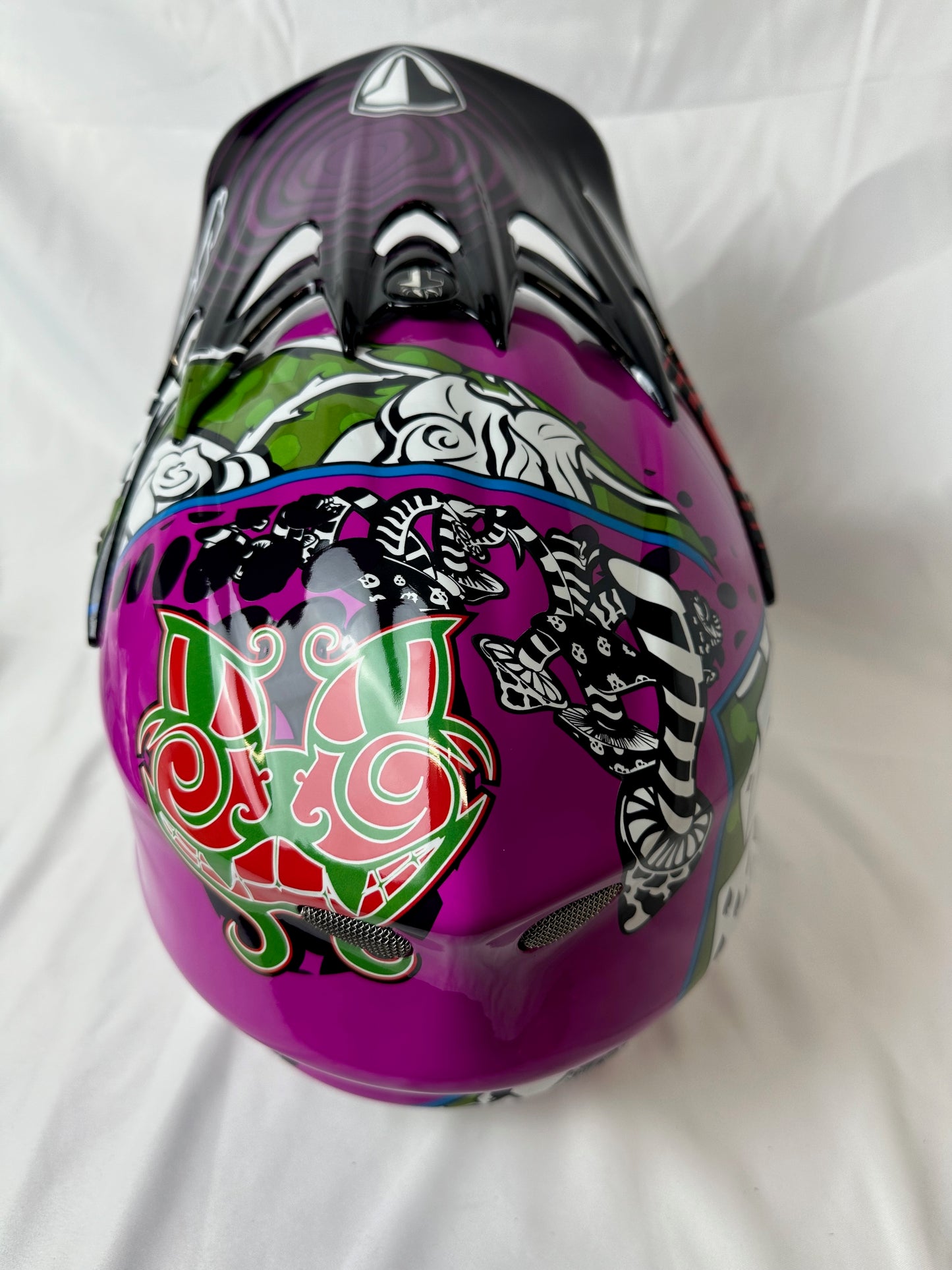 T.H.E. Fantasy composite full face mountain bike helmet